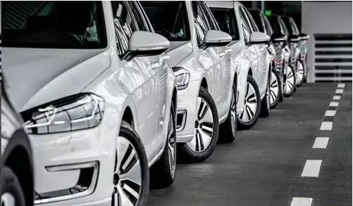 未来趋势：汽车制造商向汽车出租商转型