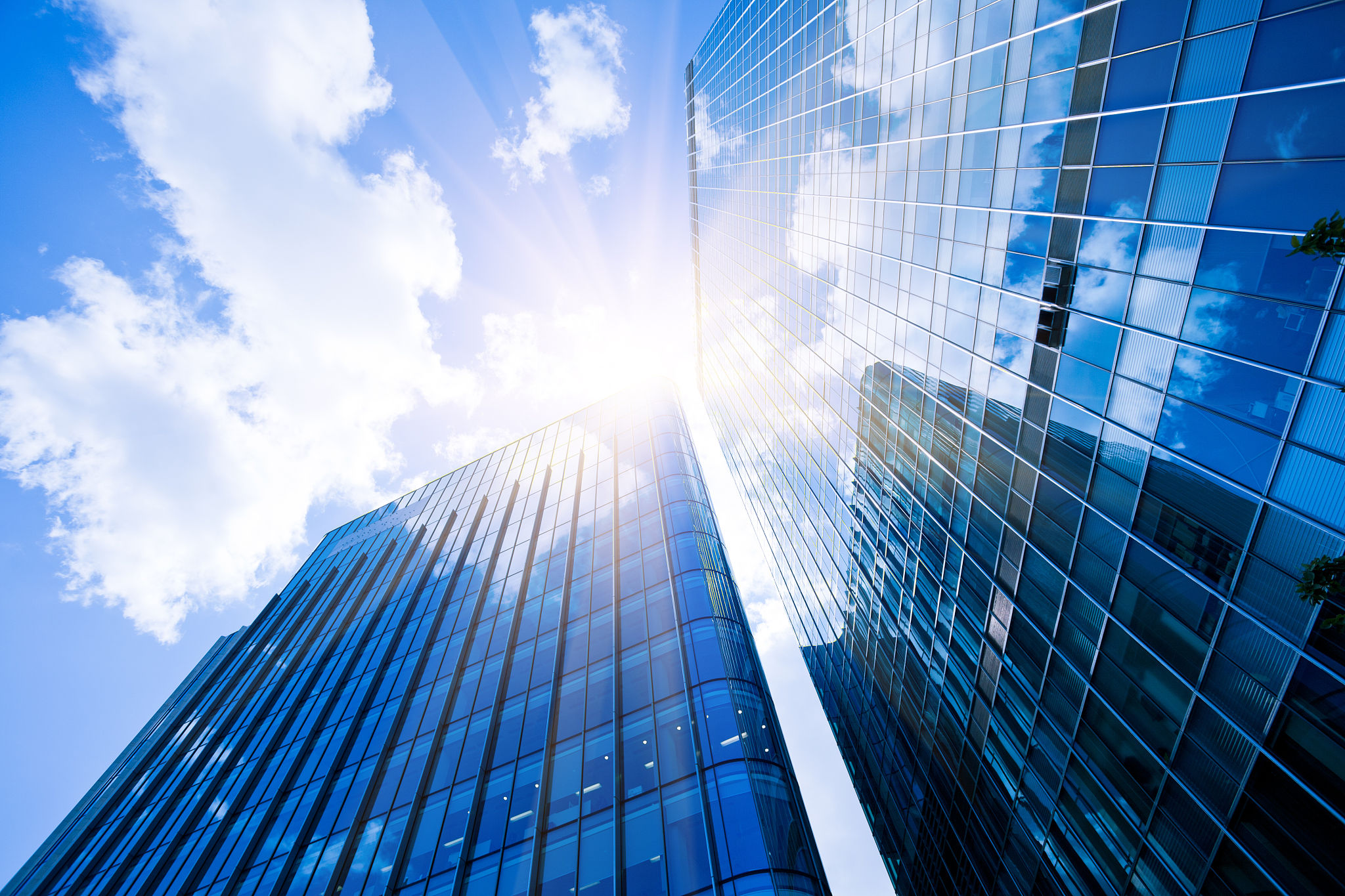 推动产业转型升级 巩固维护建筑技术玻璃发展环境